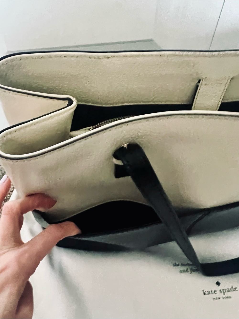 Kate Spade Black & Cream Leather Colorblock Tote - Picture 6 of 16